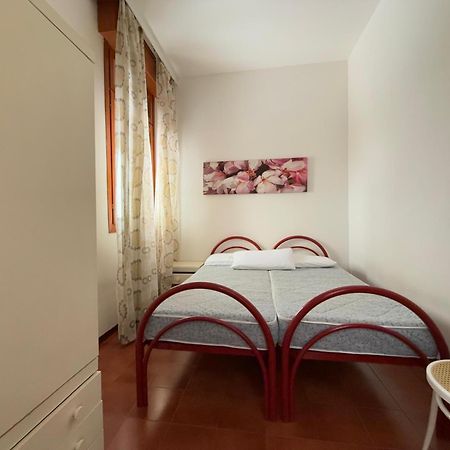 Condominio Union -Walterigato Apartments- Solo Per Famiglie- Jesolo Extérieur photo